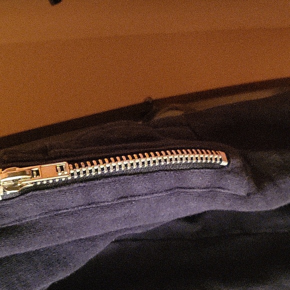 Broken Threads hoodie size Large - Picture 3 of 4